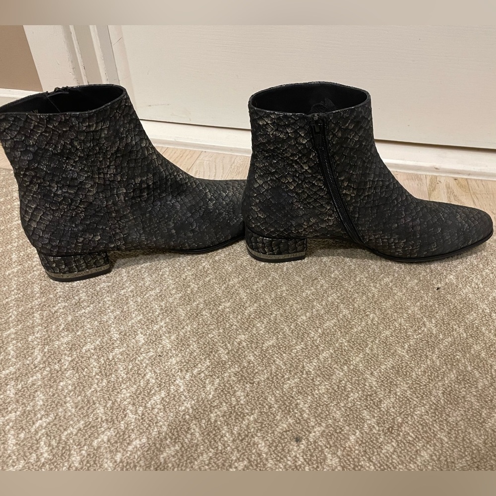 Leather Snake skin pattern booties